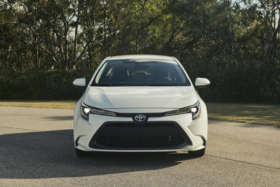  Toyota Corolla Hybrid Sedan 2019 года  (NA) (фото 21 из 44)